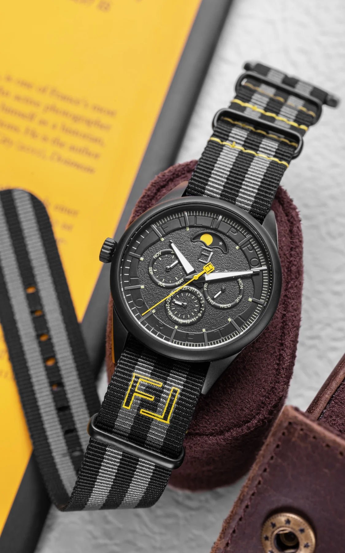 Fase Lunare NightRay Nato Strap - Image 5