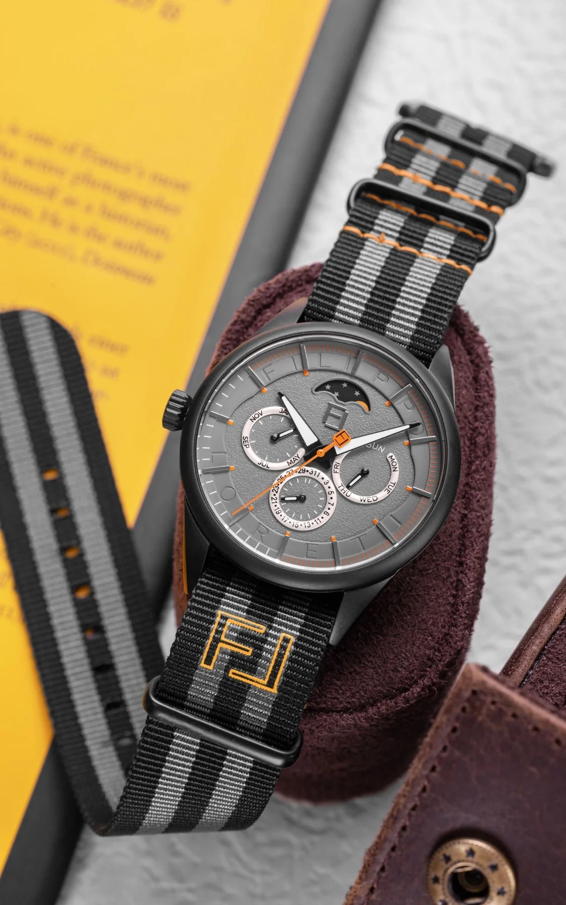 Fase Lunare Eclipse Nato Strap - Image 5